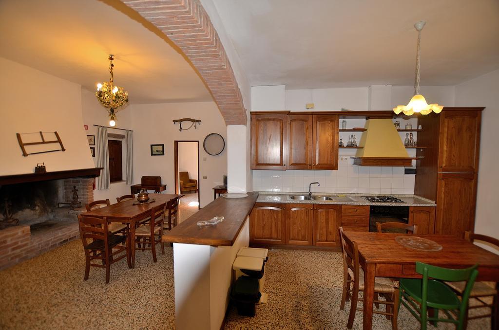 Agriturismo Poggio Ai Grilli 甘巴西 客房 照片